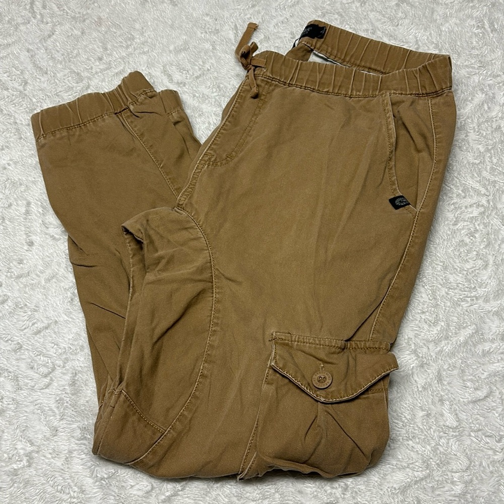Men’s - Akademiks size Large Jogger Jeans